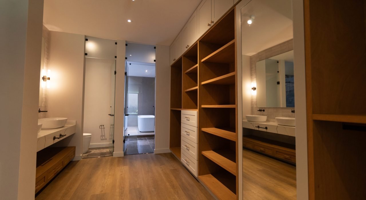 VESTIDOR HABITACIÓN PRINCIPAL